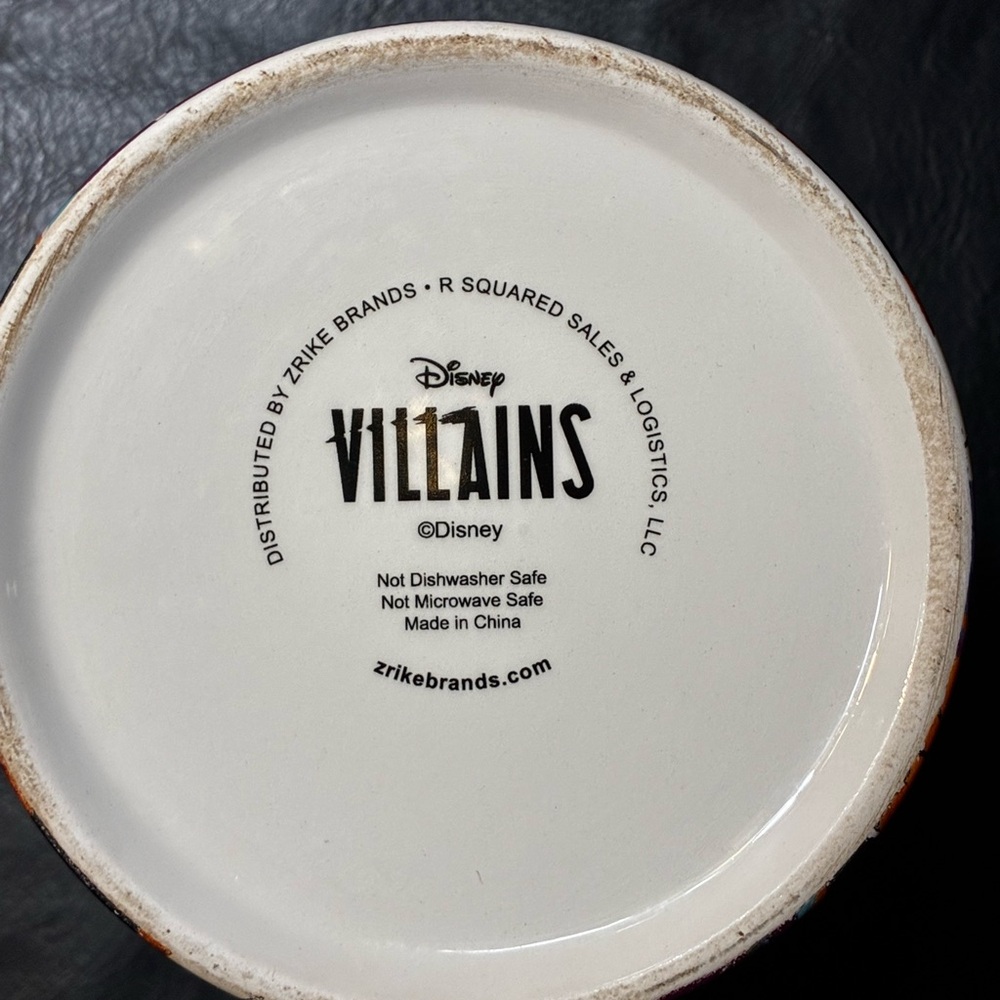 Disney Villains 8” Ceramic Canister Treat/Cookie Jar With Lid - Picture 9 of 11